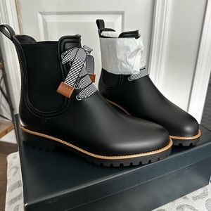 Bernardo Zina 2 Rain Boots Size 9 brand new